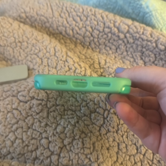 Luxylemon Neon Aqua iPhone 15 Max Pro Phone Case EUC - Picture 3 of 5